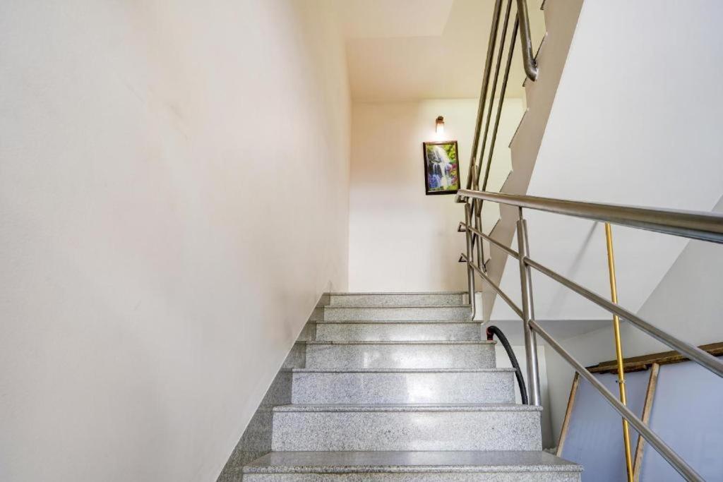 Hotel Devi Tower Salem Bagian luar foto