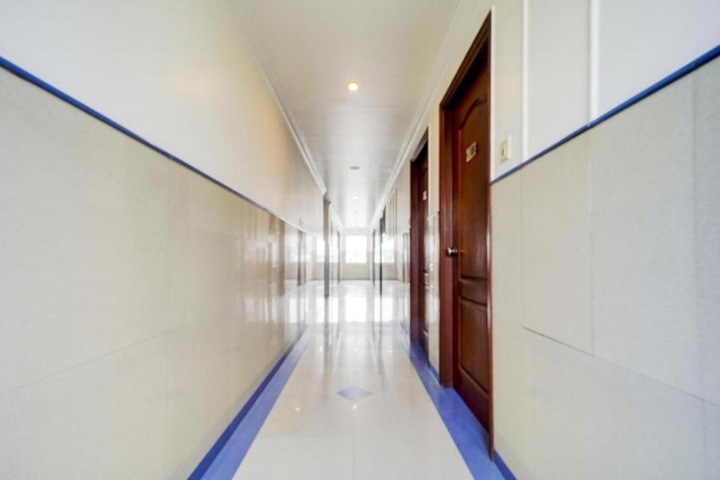 Hotel Devi Tower Salem Bagian luar foto