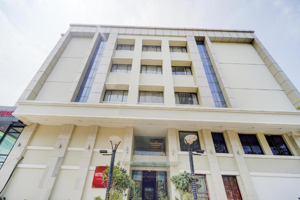 Hotel Devi Tower Salem Bagian luar foto
